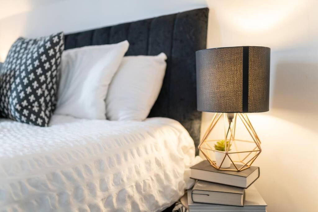 Phenix Central - Huge 3 Bed, Super Equipped Apartment. Cardiff Eksteriør billede