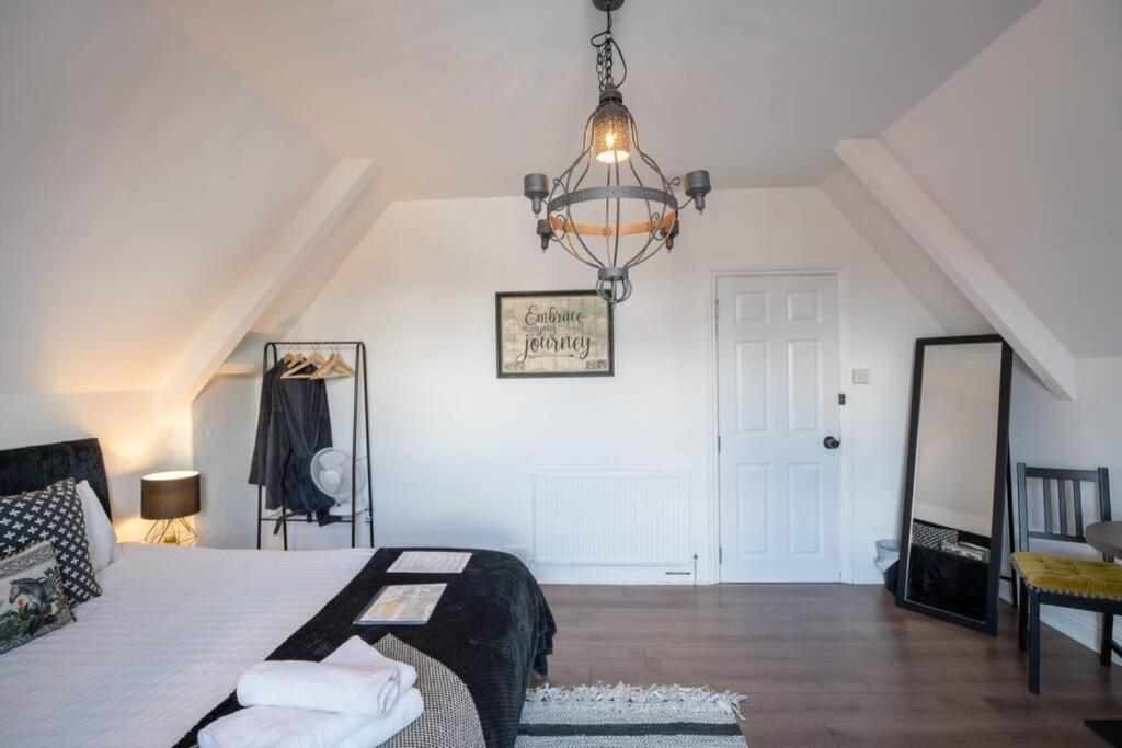 Phenix Central - Huge 3 Bed, Super Equipped Apartment. Cardiff Eksteriør billede